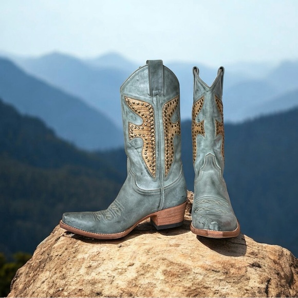 FRYE blue studded vintage daisy duke boots 7 - Picture 8 of 9